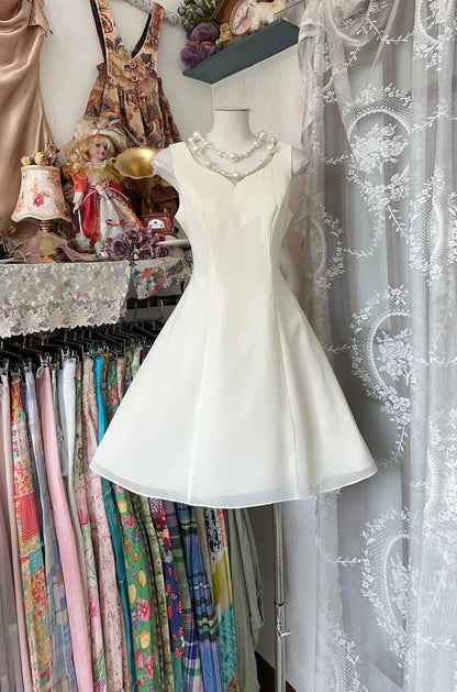 Elegant Ivory Sleeveless V‑Neck A‑Line Short Homecoming Dress AS2373
