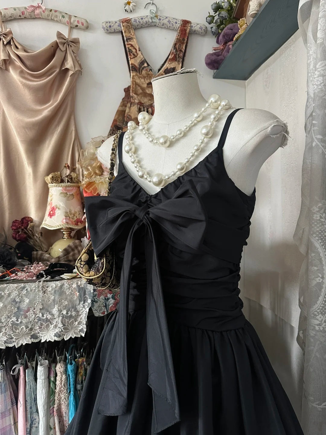 Chic Black Spaghetti Strap V‑Neck Large Front Bow Ruched Bodice Bubble Hem A Line Midi Homecoming Dress AS2376