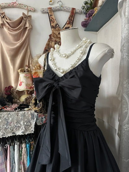 Chic Black Spaghetti Strap V‑Neck Large Front Bow Ruched Bodice Bubble Hem A Line Midi Homecoming Dress AS2376