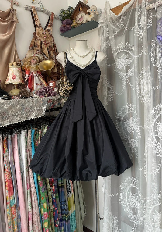Chic Black Spaghetti Strap V‑Neck Large Front Bow Ruched Bodice Bubble Hem A Line Midi Homecoming Dress AS2376