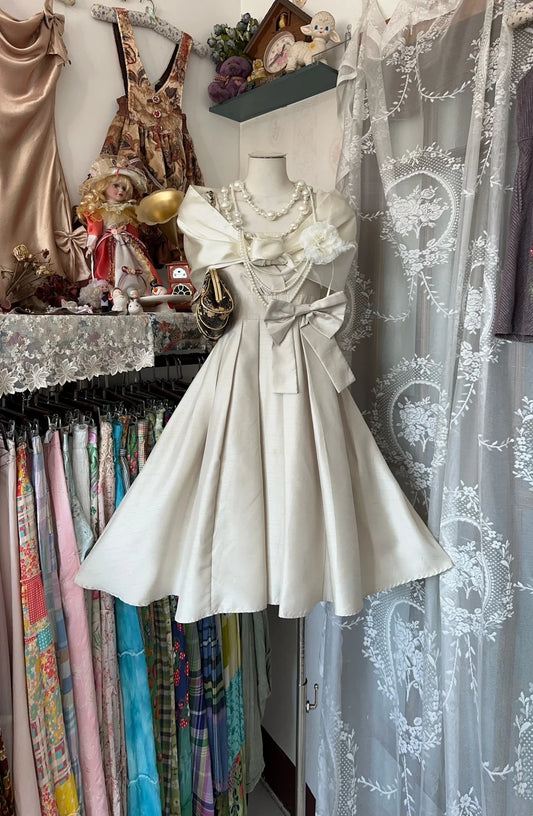 Elegant Ivory Off‑Shoulder Giant Bow Pleated A‑Line Midi Homecoming Dress AS2433