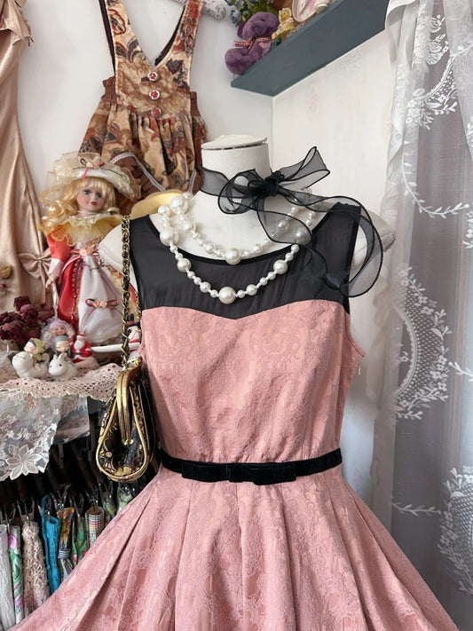 Charming Dusty Pink Sheer Tulle Round Neck Sleeveless Floral Lace Overlay A‑Line Short Homecoming Dress With Waist Bow And Sheer Cape AS2439