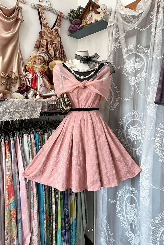 Charming Dusty Pink Sheer Tulle Round Neck Sleeveless Floral Lace Overlay A‑Line Short Homecoming Dress With Waist Bow And Sheer Cape AS2439