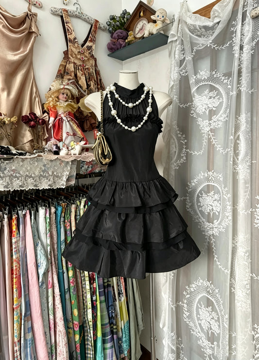Sleek Black Sleeveless Ruffled High Neck Tiered Ruffle Skirt A‑Line Short Homecoming Dress AS2449