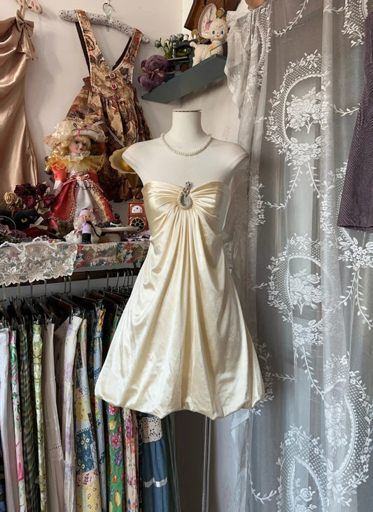 Luxurious Ivory Satin Strapless Ruched Jewel Brooch Bubble Hem A Line Short Homecoming Dress AS2454