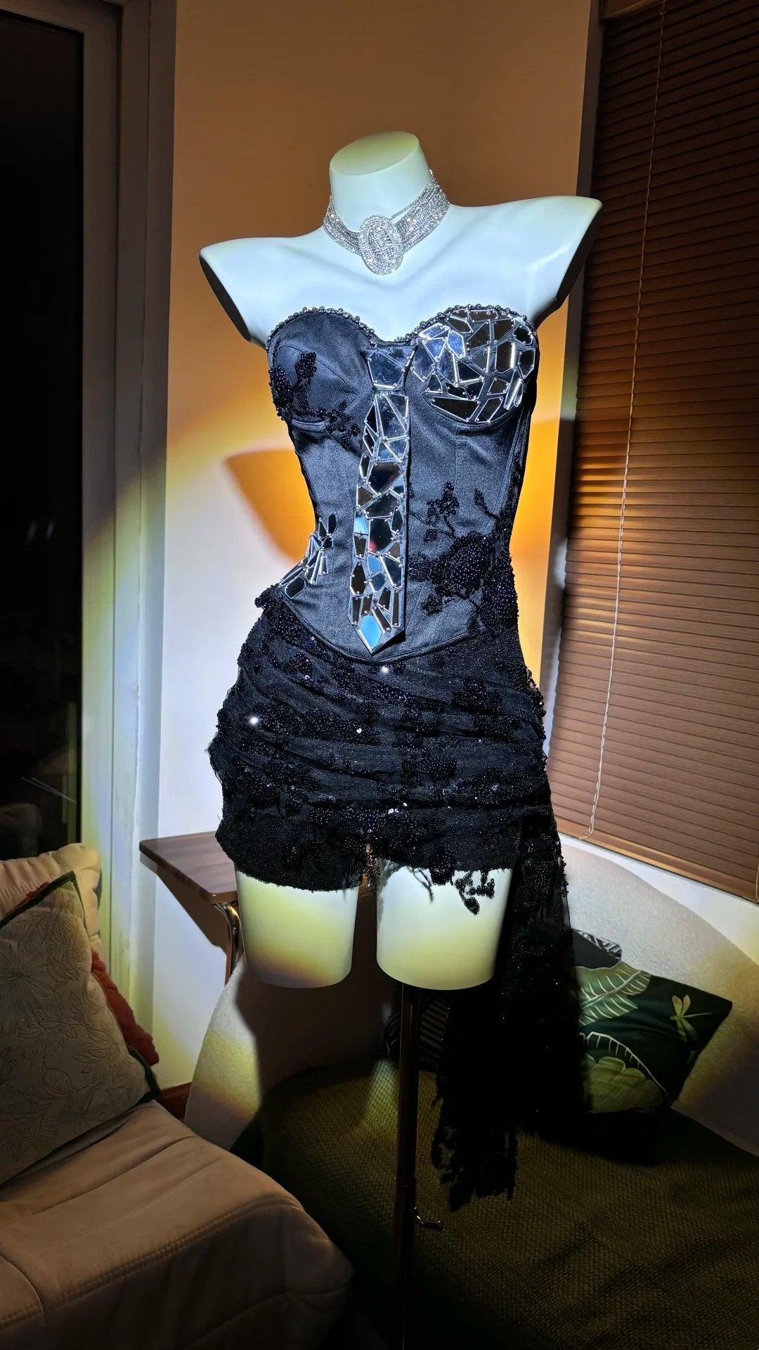 Edgy Black Sweetheart Corset Dress With Mirror Fragment Lace Appliques Beaded Ruched Asymmetrical Bodycon Short Homecoming Dress AS2575