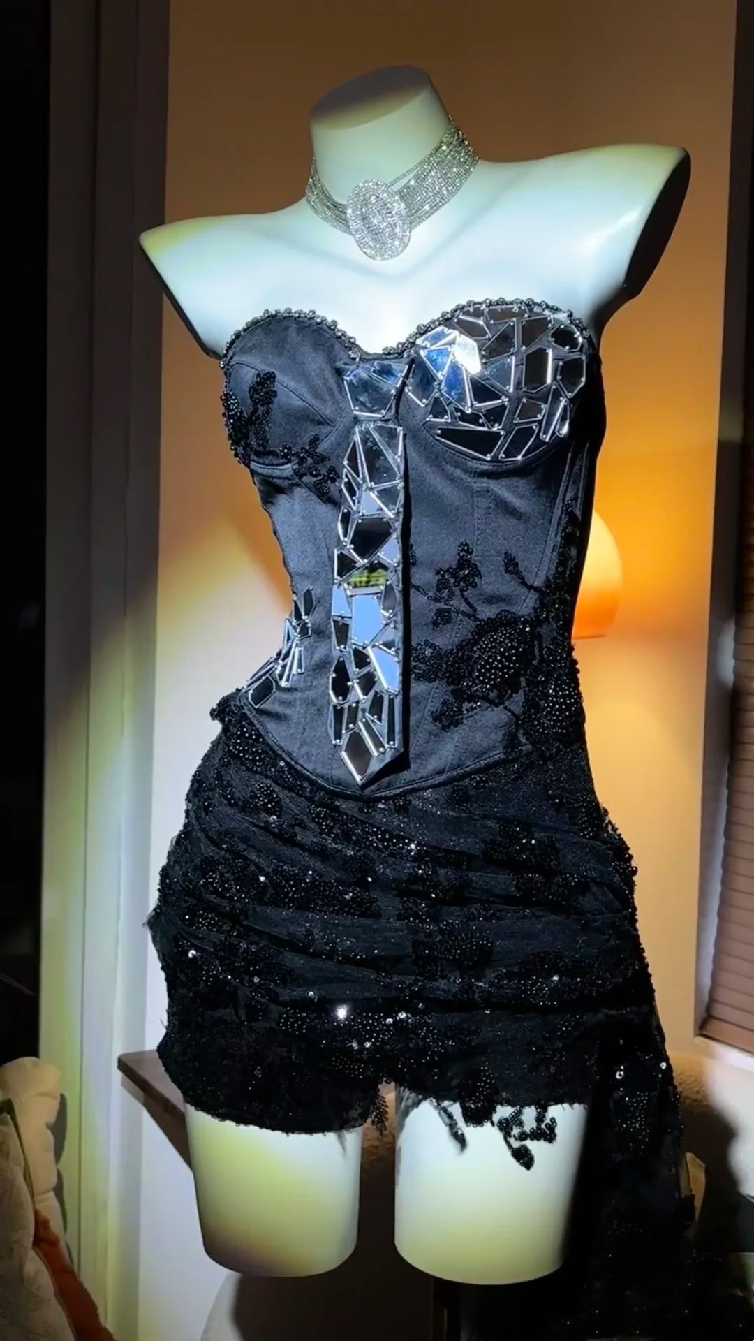 Edgy Black Sweetheart Corset Dress With Mirror Fragment Lace Appliques Beaded Ruched Asymmetrical Bodycon Short Homecoming Dress AS2575