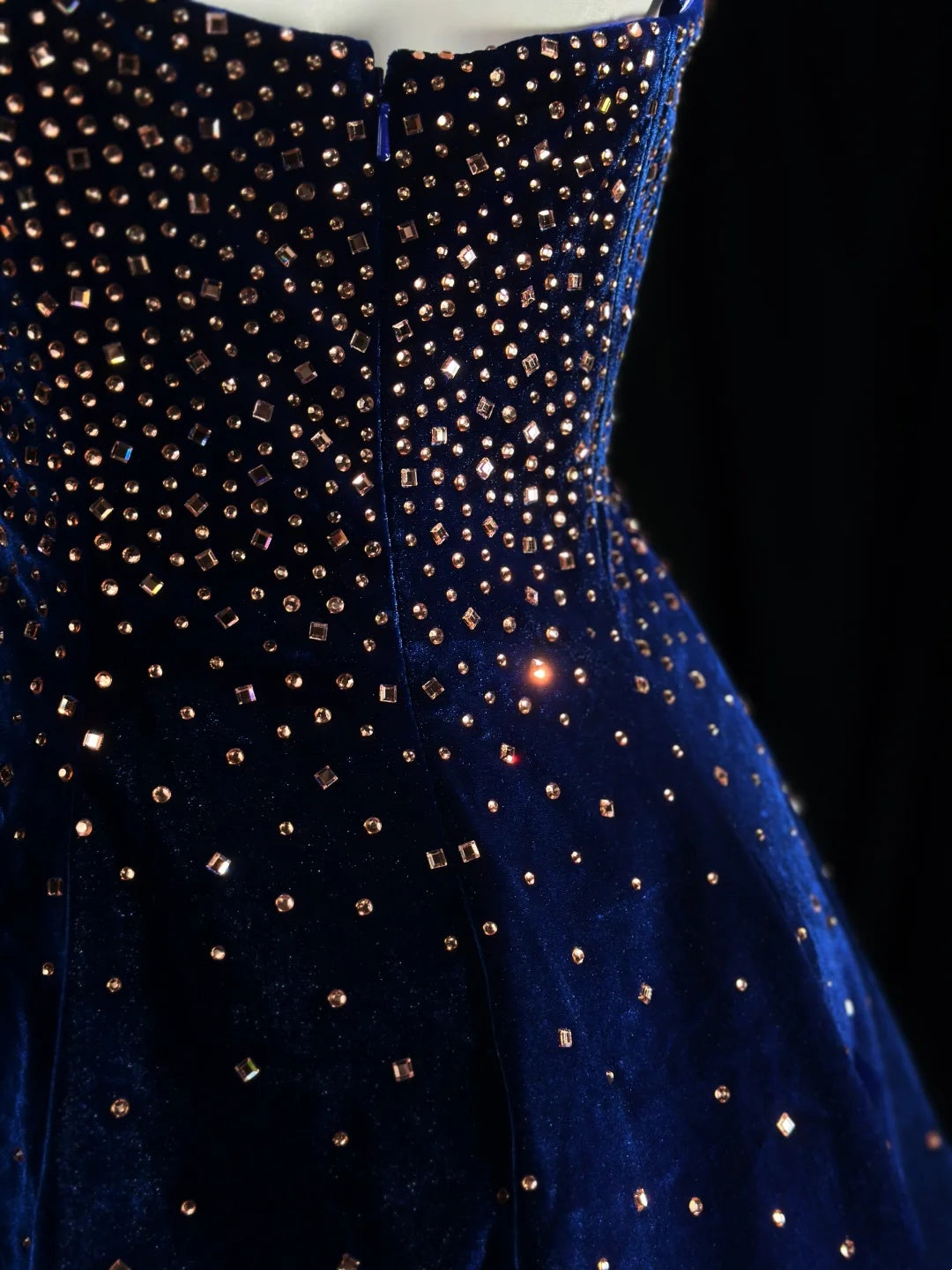 Luxurious Navy Spaghetti Straps Sweetheart Velvet Champagne Rhinestone A-Line Short Homecoming Dress AS2580