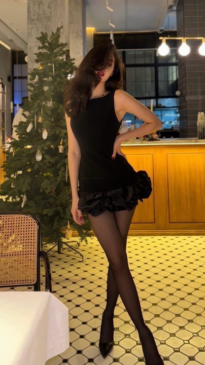 Sleek Black Sleeveless Boat Neck Bodycon Short Homecoming  Dress With White Ruffle Hem AS2613