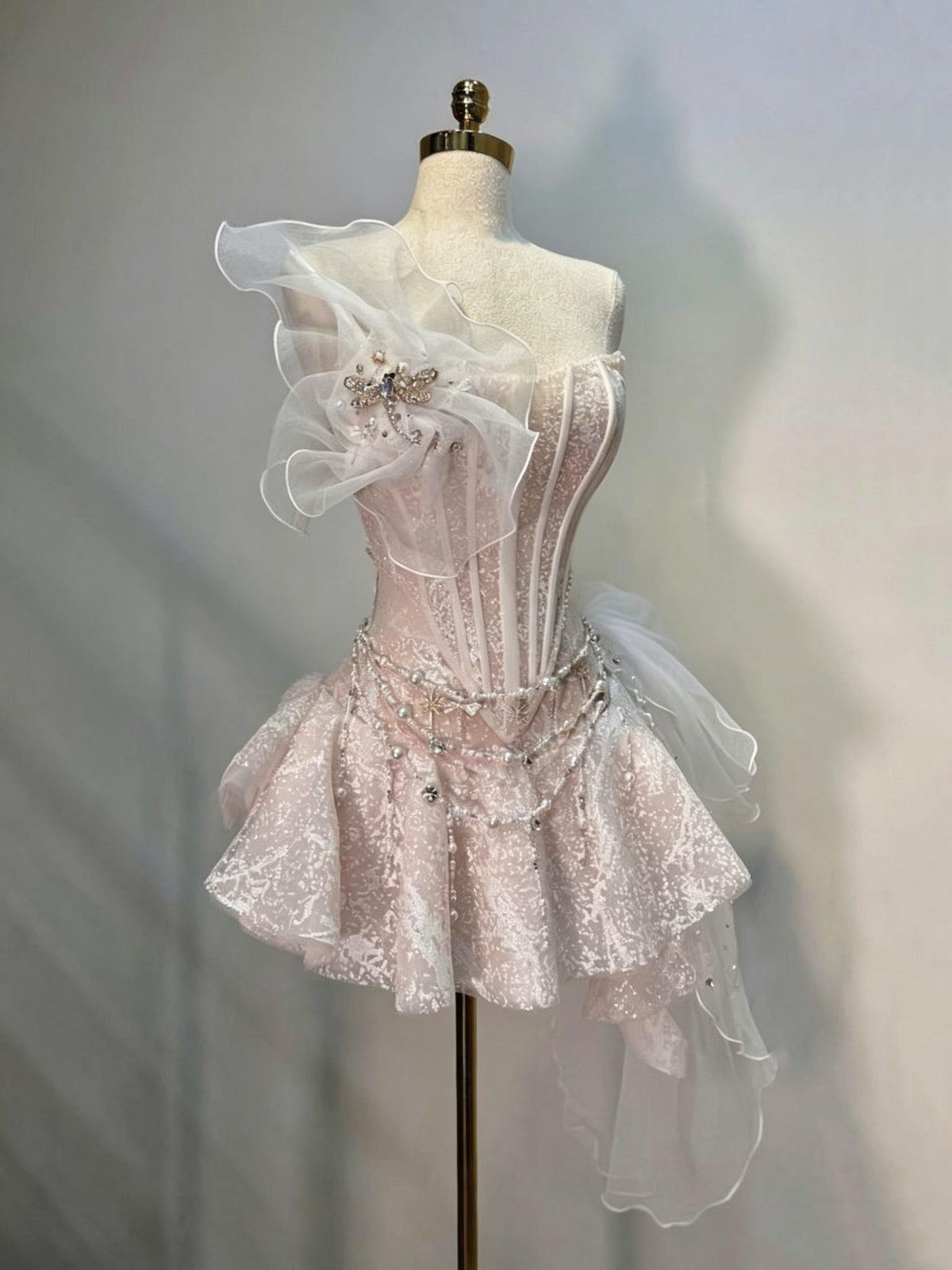 Stunning Ivory Strapless Glitter Corset One Side Ruffle Tulle Floral Beaded Chain A Line Short Homecoming Dress AS2640