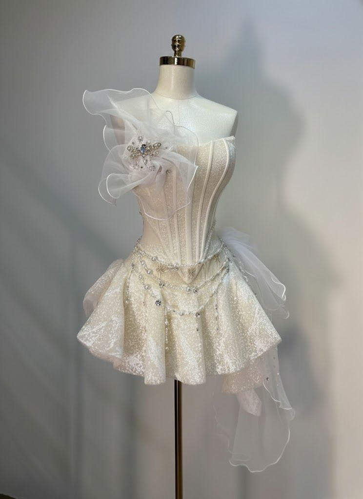 Stunning Ivory Strapless Glitter Corset One Side Ruffle Tulle Floral Beaded Chain A Line Short Homecoming Dress AS2640