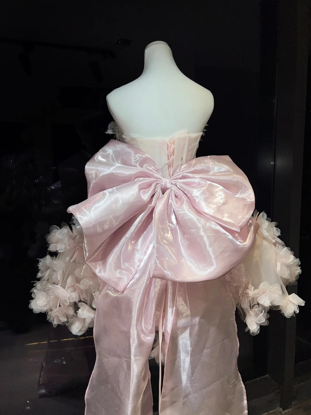 Romantic Pink Strapless Floral Rhinestone Corset 3D Petal Tulle A Line Short Homecoming Dress With Giant Back Bow AS2653