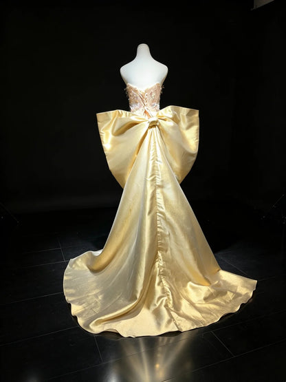 Luxe Champagne Strapless Grid Ribbon Bow Corset 3D Floral Sequin Beaded A Line Short Homecoming Dress With Detachable Giant Bow Train AS2655