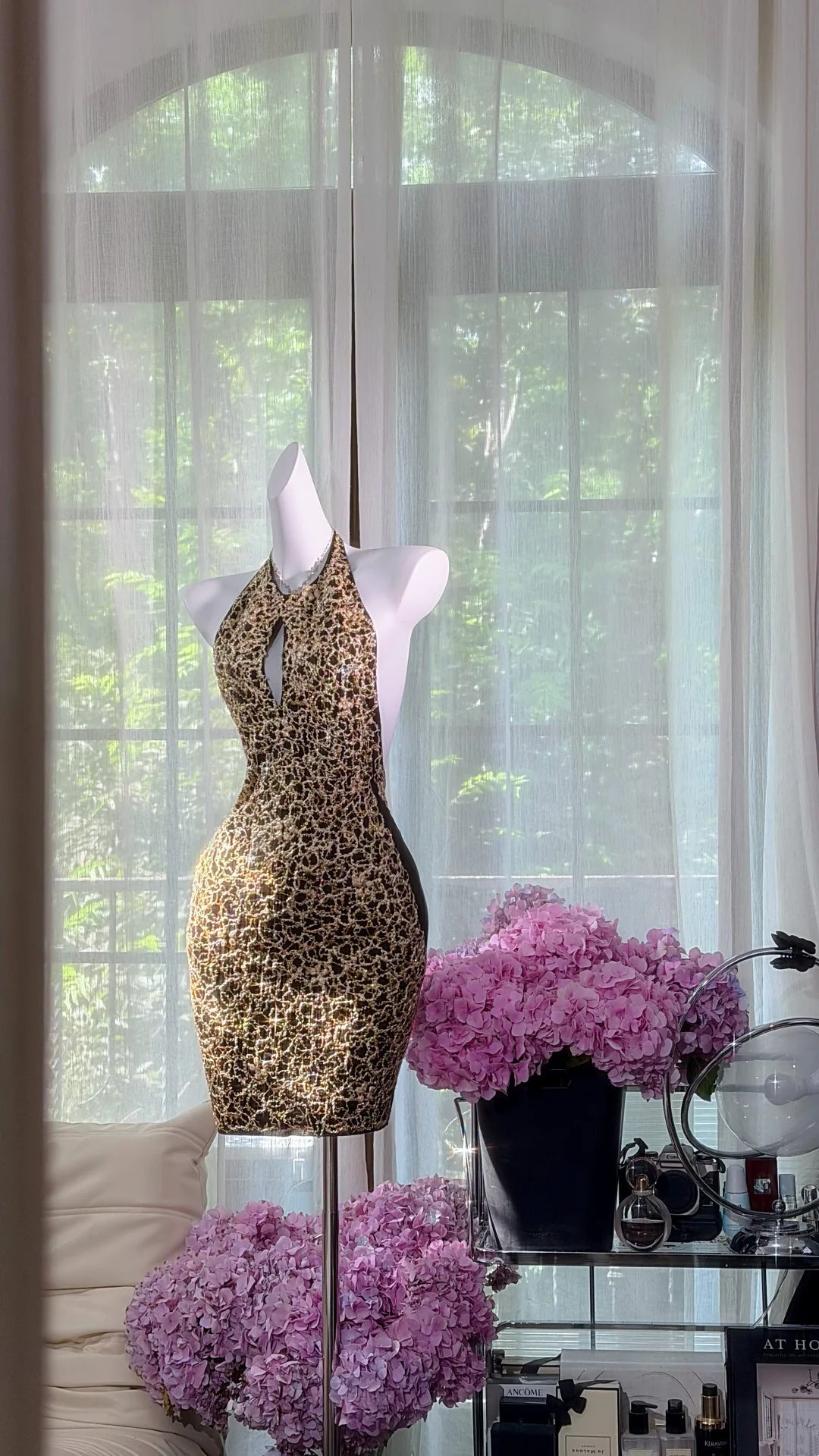 Glam Black Gold Halter Keyhole Neck Rhinestone Detail Bodycon Short Homecoming Dress AS2705