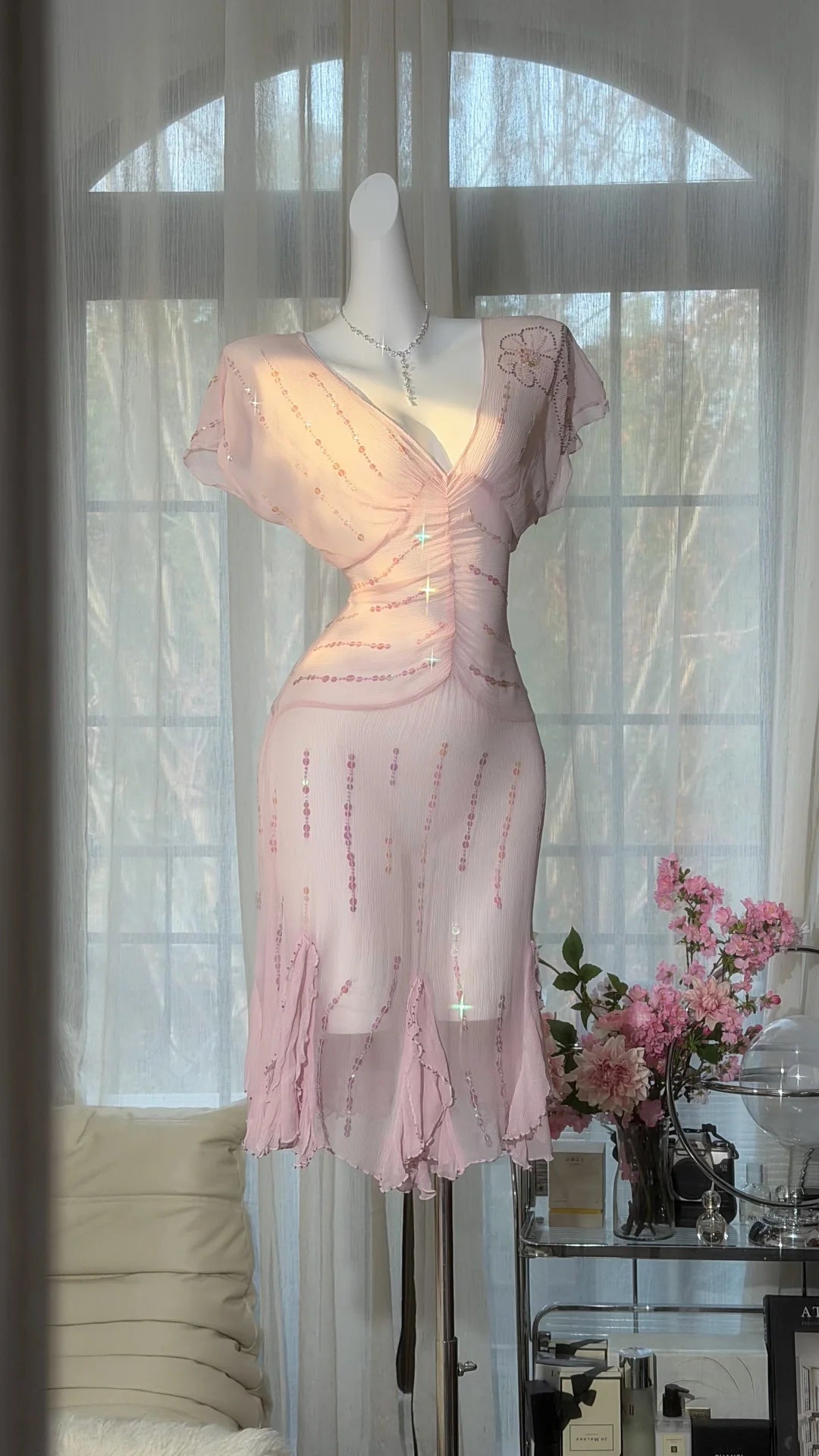 Delicate Light Pink V Neck Cap Sleeve Beaded Sequin Bodycon Short Homecoming Dress AS2717
