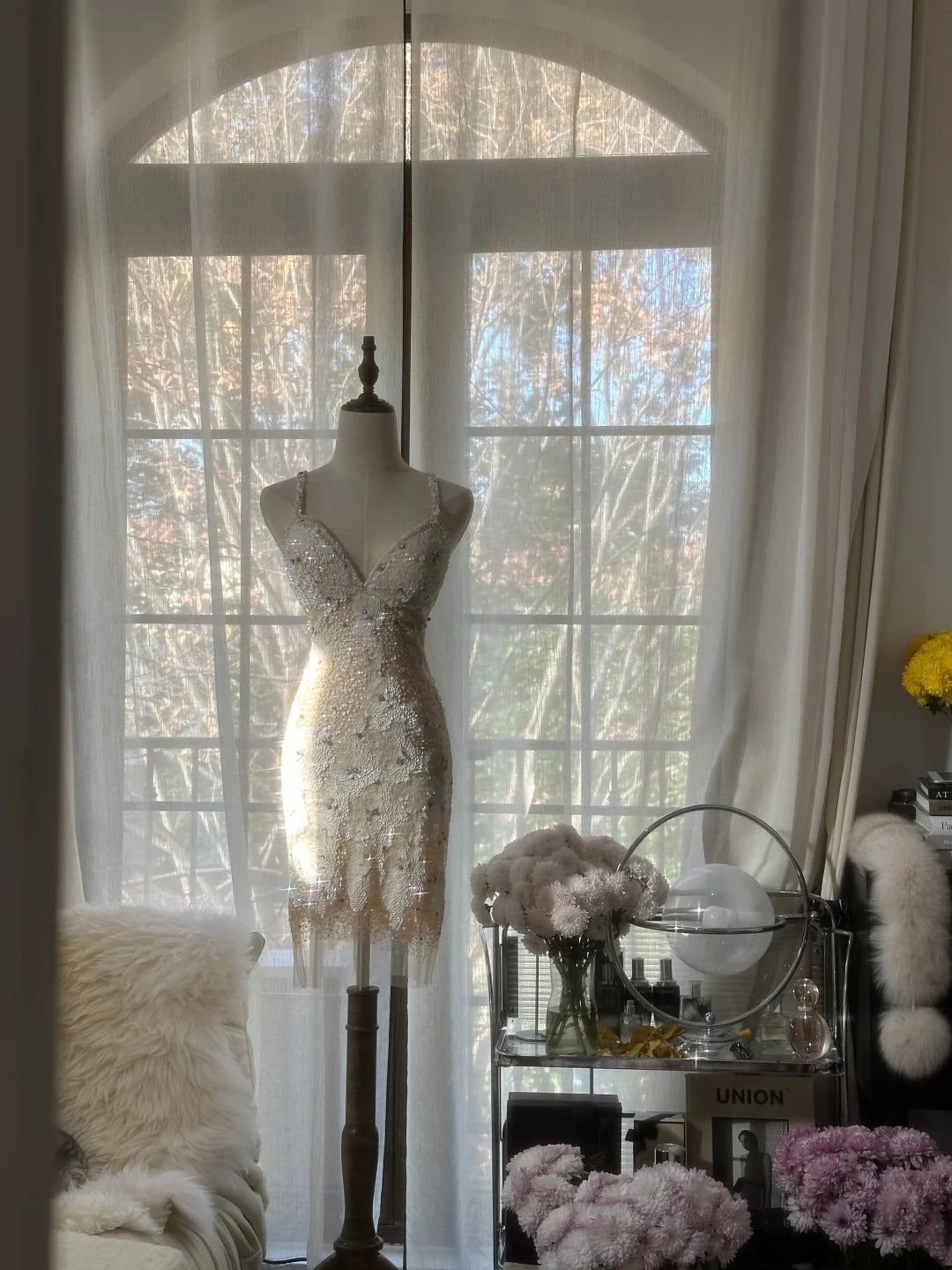 Shimmering Ivory Birthday Dress Beaded Spaghetti Straps V Neck Bodycon Short Homecoming Dress AS2752
