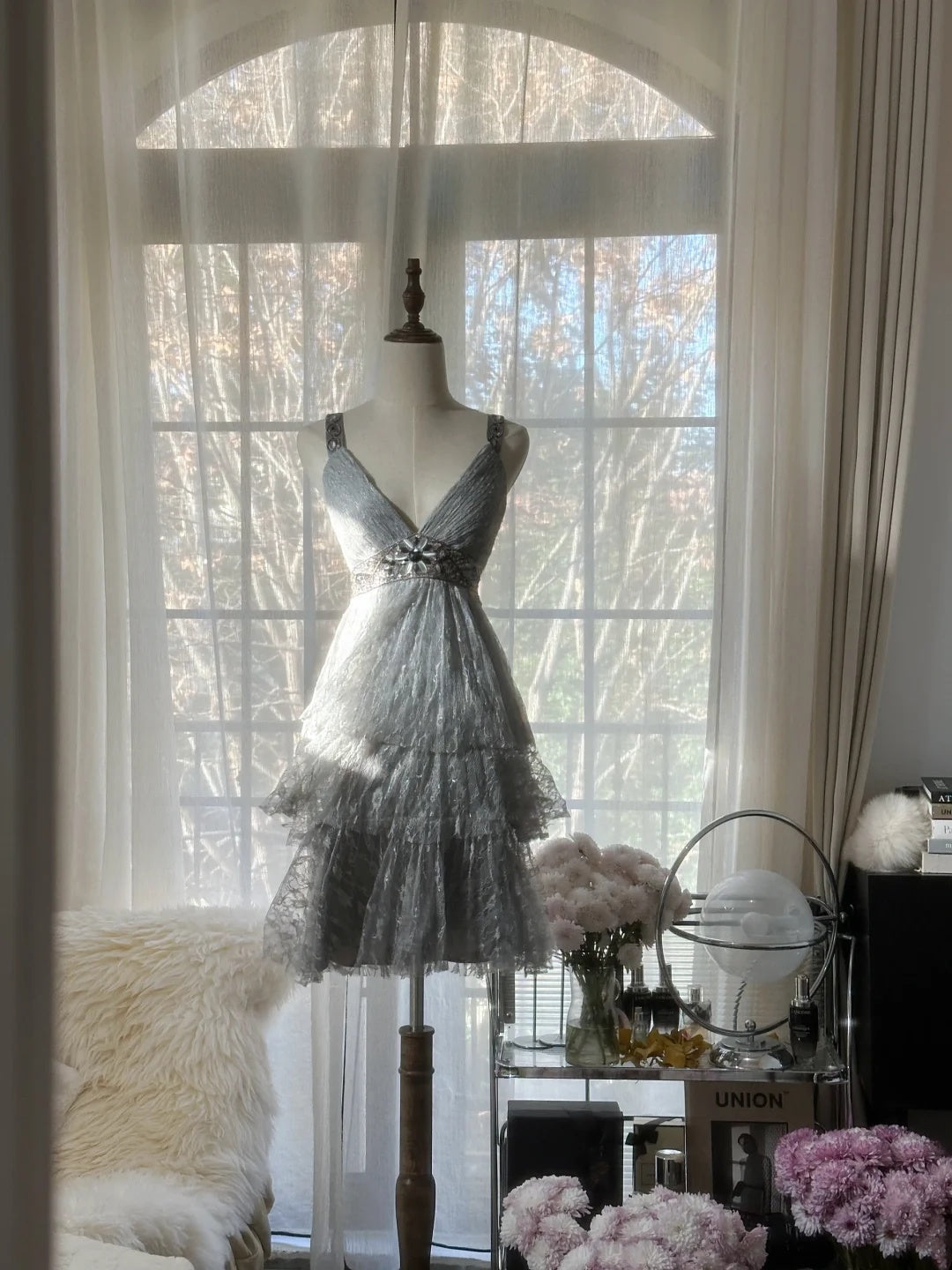 Chic Silver Grey Party Dress V Neck Beaded Tiered Ruffle A Line Short Homecoming Dress AS2754
