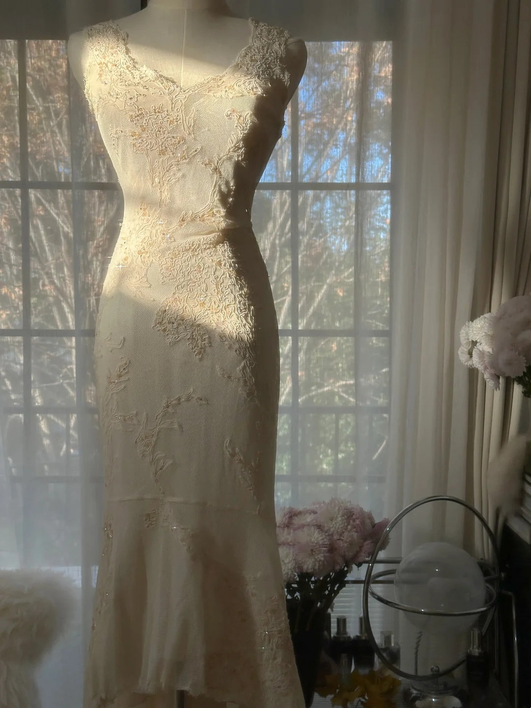 Delicate Ivory Floral Lace V Neck Sleeveless Birthday Dress Midi Mermaid Homecoming Dress AS2756