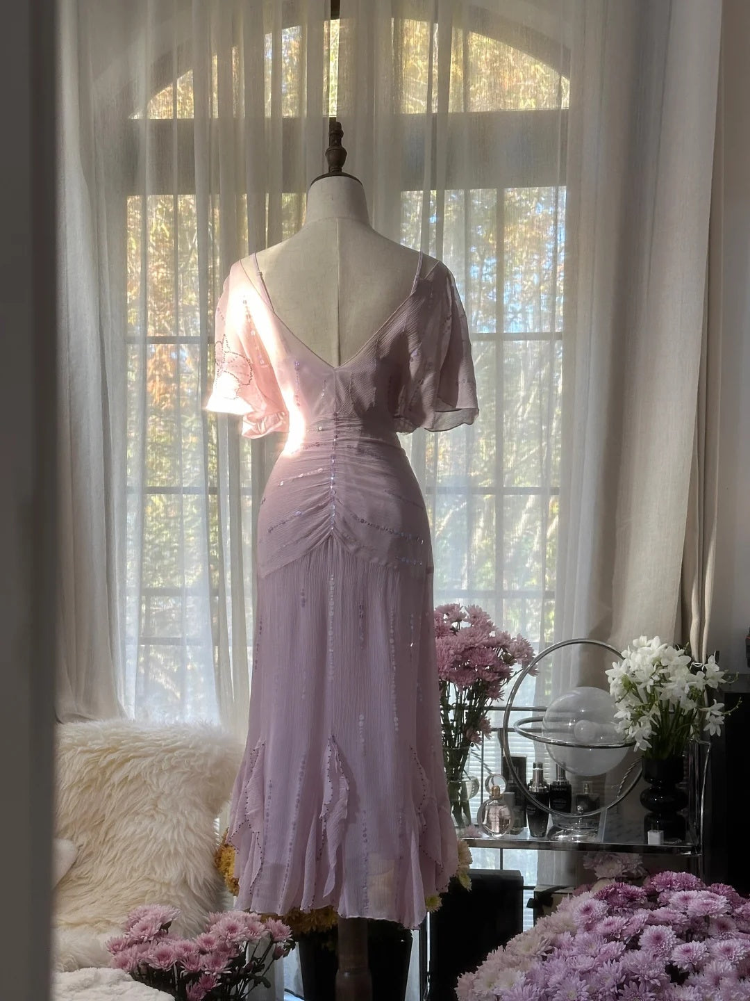 Dreamy Dusty Lavender Beaded V Neck Puff Short Sleeve Ruched Midi Mermaid Homecoming Dress AS2757