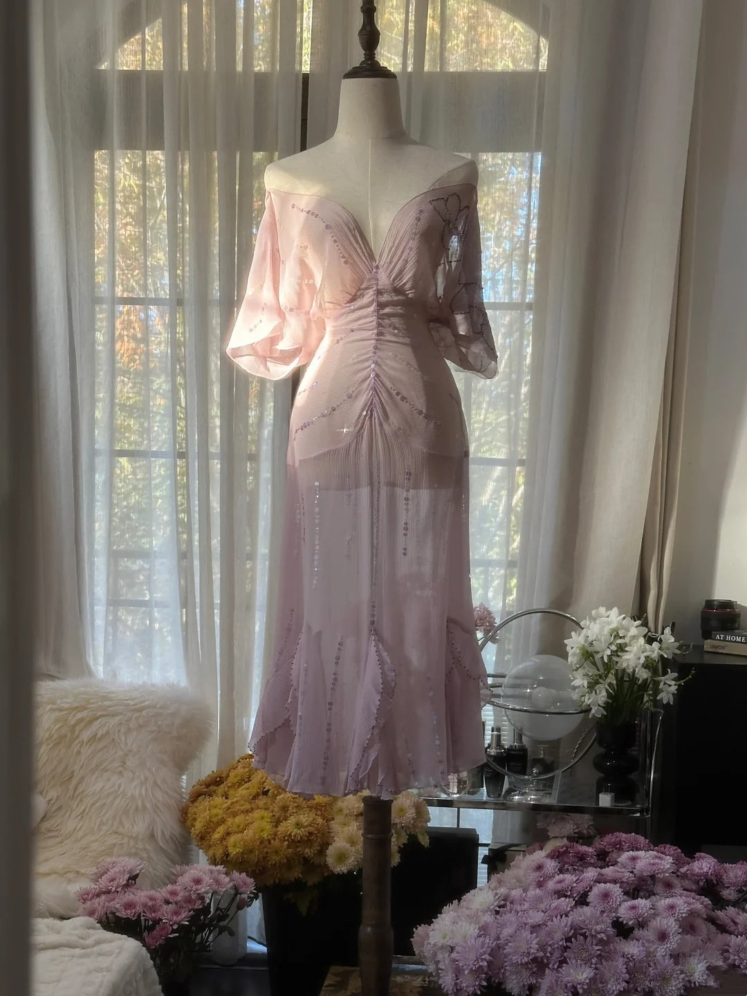Dreamy Dusty Lavender Beaded V Neck Puff Short Sleeve Ruched Midi Mermaid Homecoming Dress AS2757