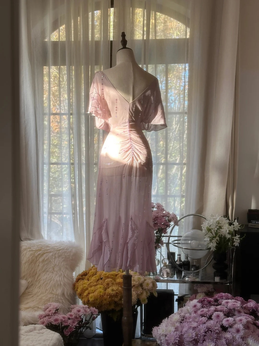 Dreamy Dusty Lavender Beaded V Neck Puff Short Sleeve Ruched Midi Mermaid Homecoming Dress AS2757