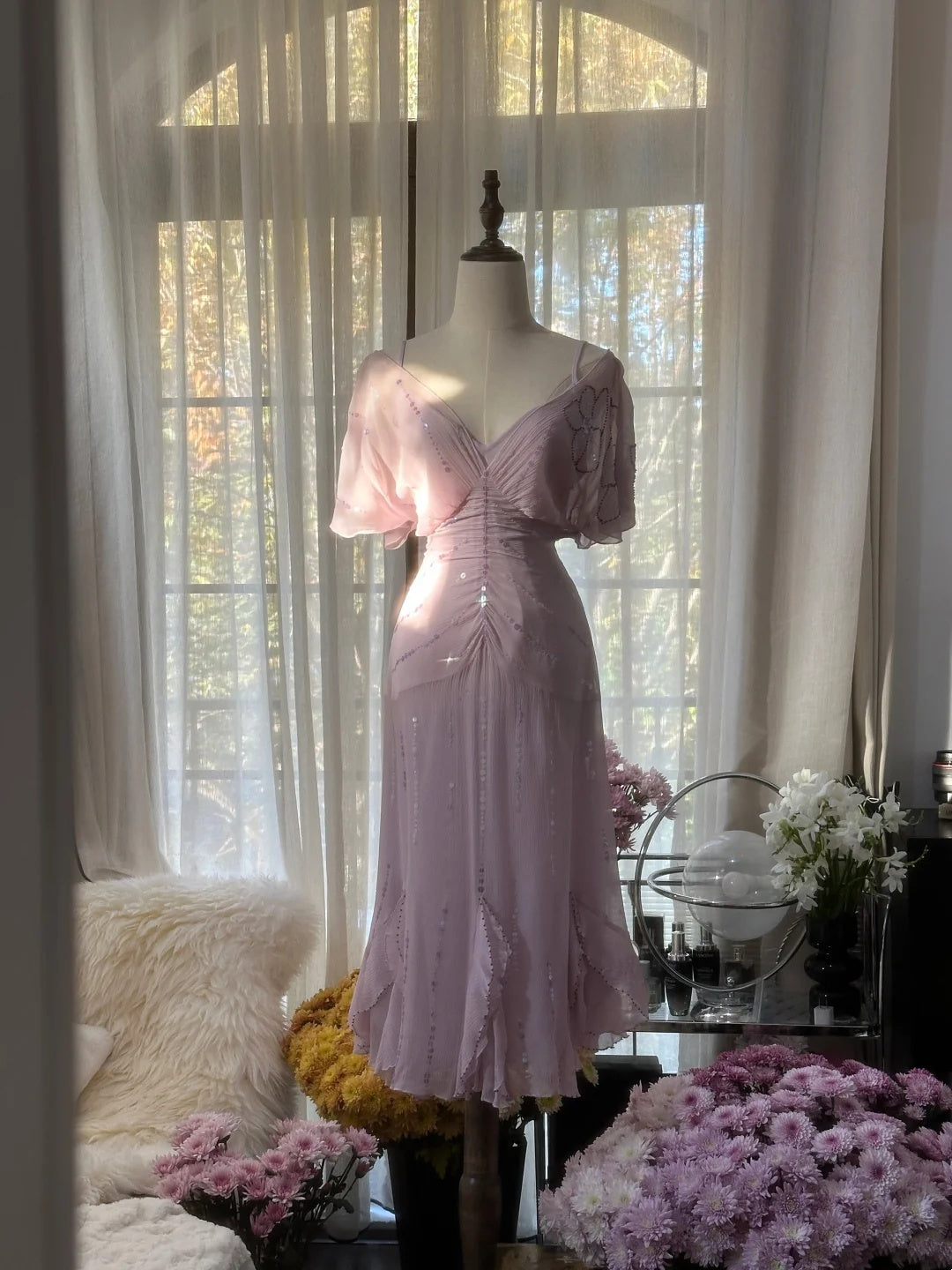Dreamy Dusty Lavender Beaded V Neck Puff Short Sleeve Ruched Midi Mermaid Homecoming Dress AS2757
