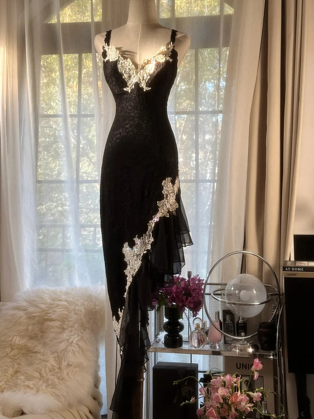 Glam Black Party Dress Lace Floral Appliques Spaghetti Straps V Neck Mermaid Midi Homecoming Dress AS2759