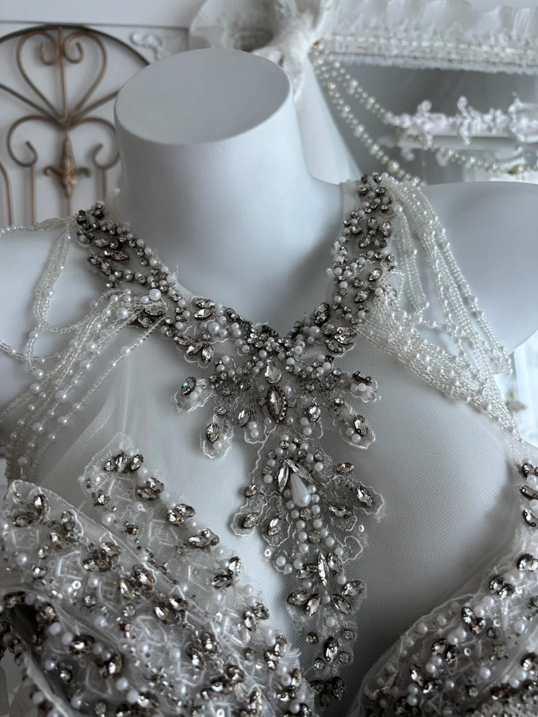 Enchanting Silver Halter Heavy Rhinestone Beaded 3D Floral A Line Short Homecoming Dress With Train Wedding Dress AS2803