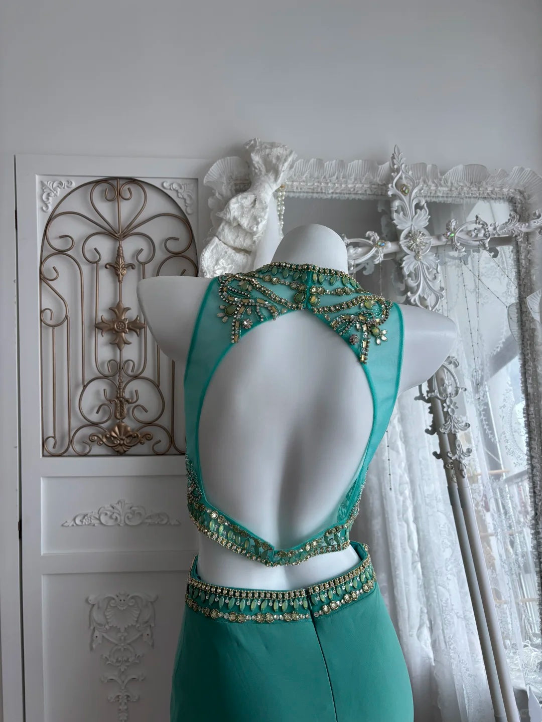 Vibrant Teal Two Piece Round Neck Heavy Rhinestone Beading Satin Bodycon Short Homecoming Dress AS2804