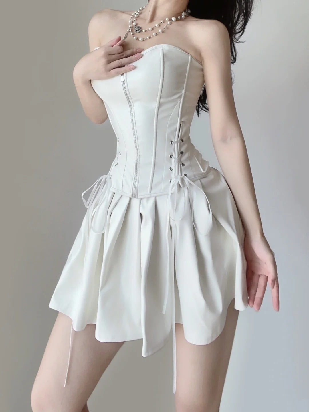 Chic White Strapless Sweetheart Corset Front Zipper Lace-Up Pleated A Line Short Homecoming Dress AS2837
