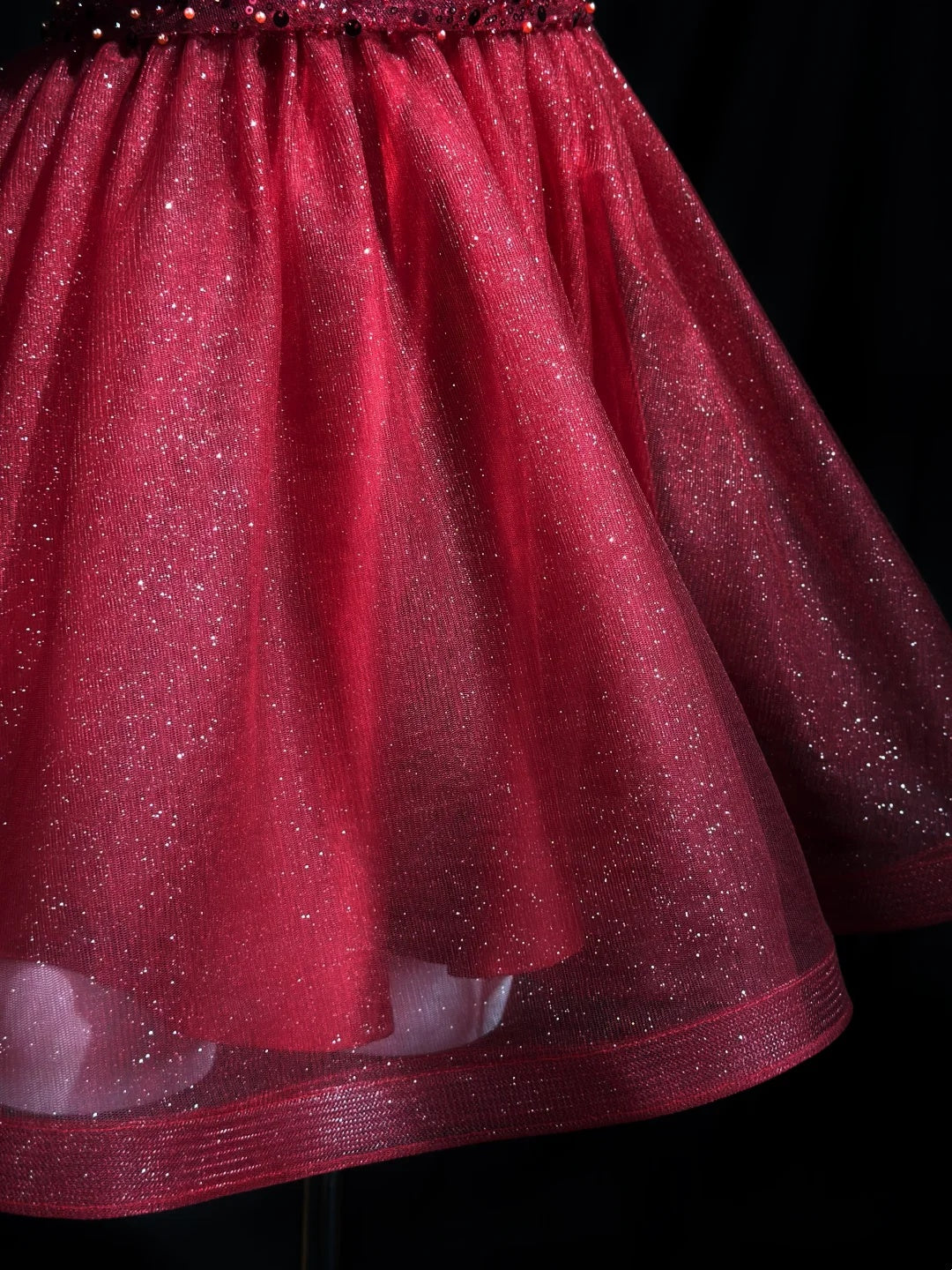 Striking Red V-Neck Sleeveless Beaded Bodice Sparkly Glitter Tulle A Line Short Homecoming Dress AS2582
