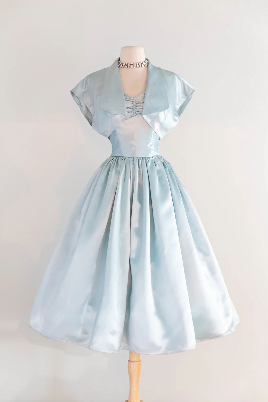 Elegant Pale Blue Satin Sweetheart Spaghetti Straps A Line Midi Homecoming Dress With Detachable Collar Cape AS2868