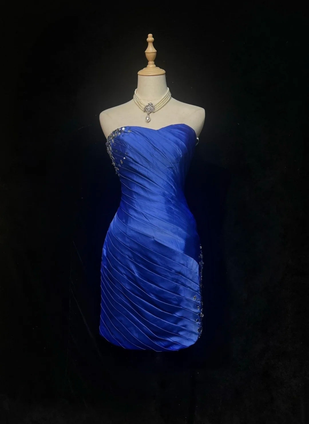 Bold Royal Blue Strapless Sweetheart Ruched Satin Beaded Bodycon Short Homecoming Dress AS2886
