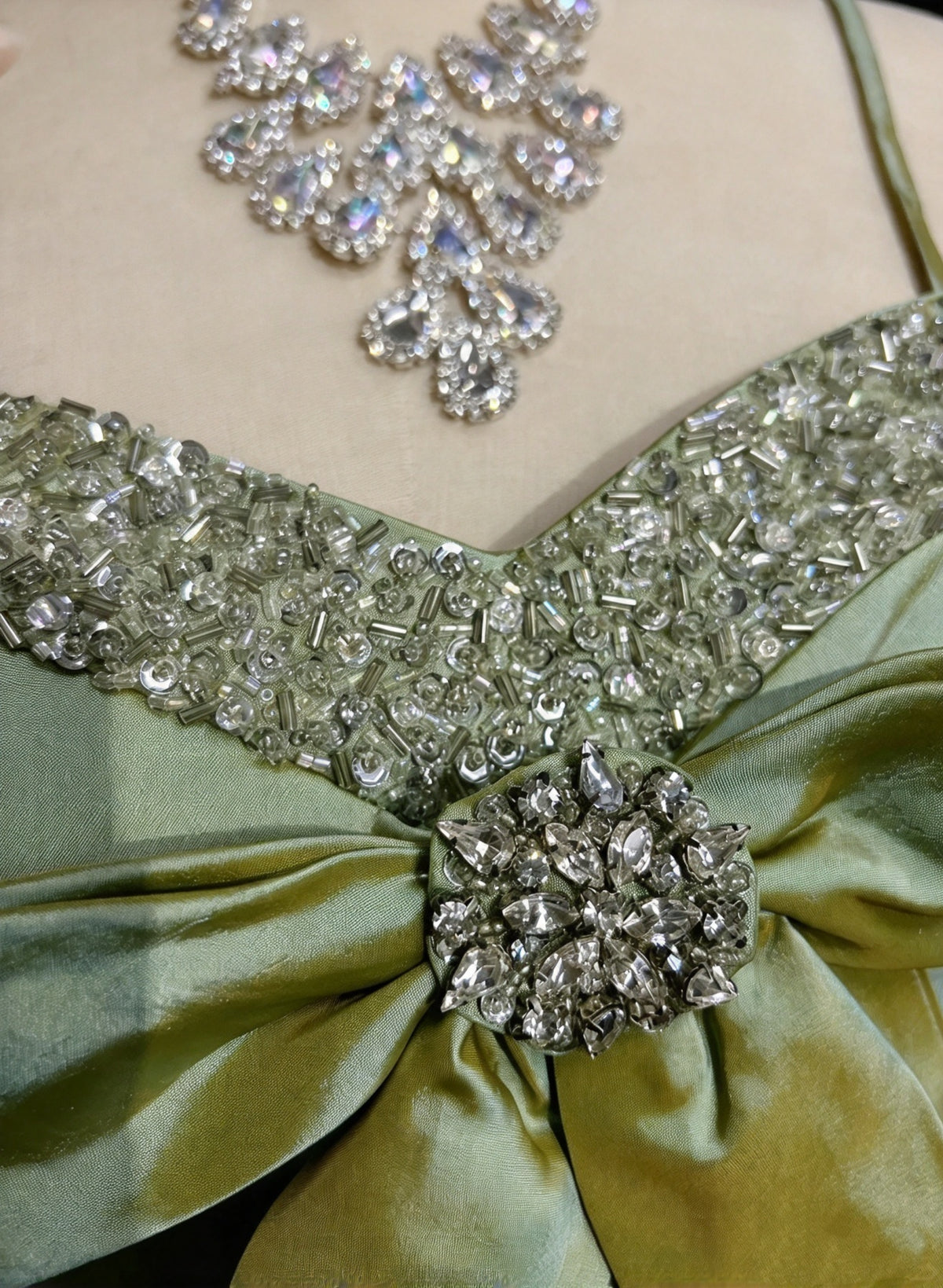 Elegant Sage Green Spaghetti Strap Sweetheart Rhinestone Trim Big Bow Satin Tulle A-line Short Homecoming Dress AS2888