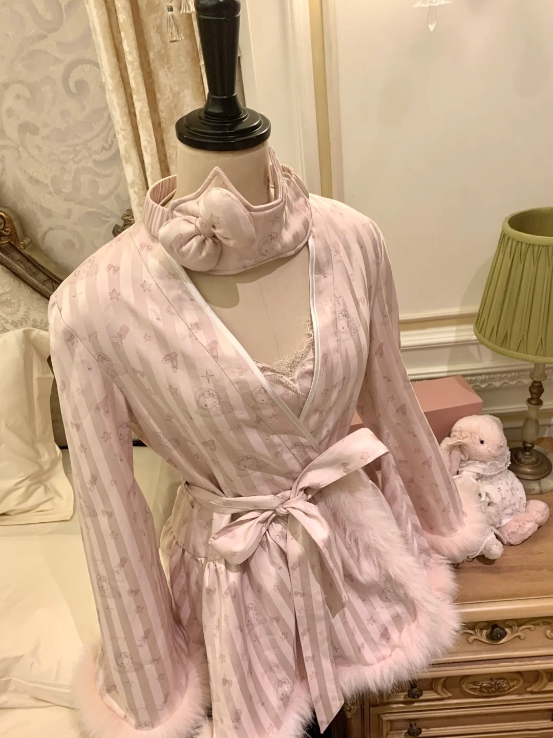 Sweet Pink Flare Sleeve Feather Trim Belted A Line Short Homecoming Dress Set Party Dress AS2927