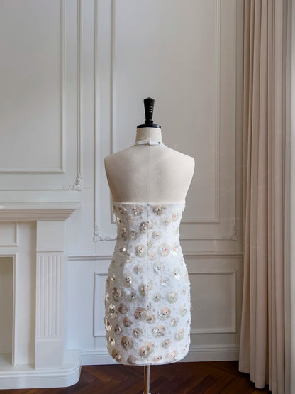 Romantic White Halter V-Neck Bodycon Short Homecoming Dress With 3D Floral Sequin Beaded Appliques AS2933
