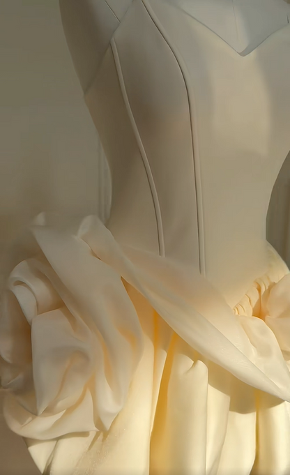 Elegant Cream Spaghetti Straps V Neck Corset A Line Short Homecoming Dress With 3D Rose Bubble Skirt AS2939