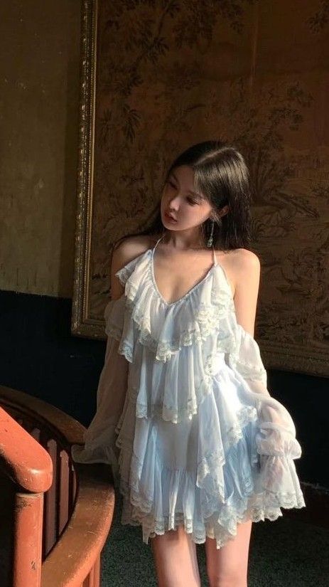 Dreamy Light Blue Halter V Neck Long Sleeves Tiered Lace Ruffle A Line Short Homecoming Dress AS3076