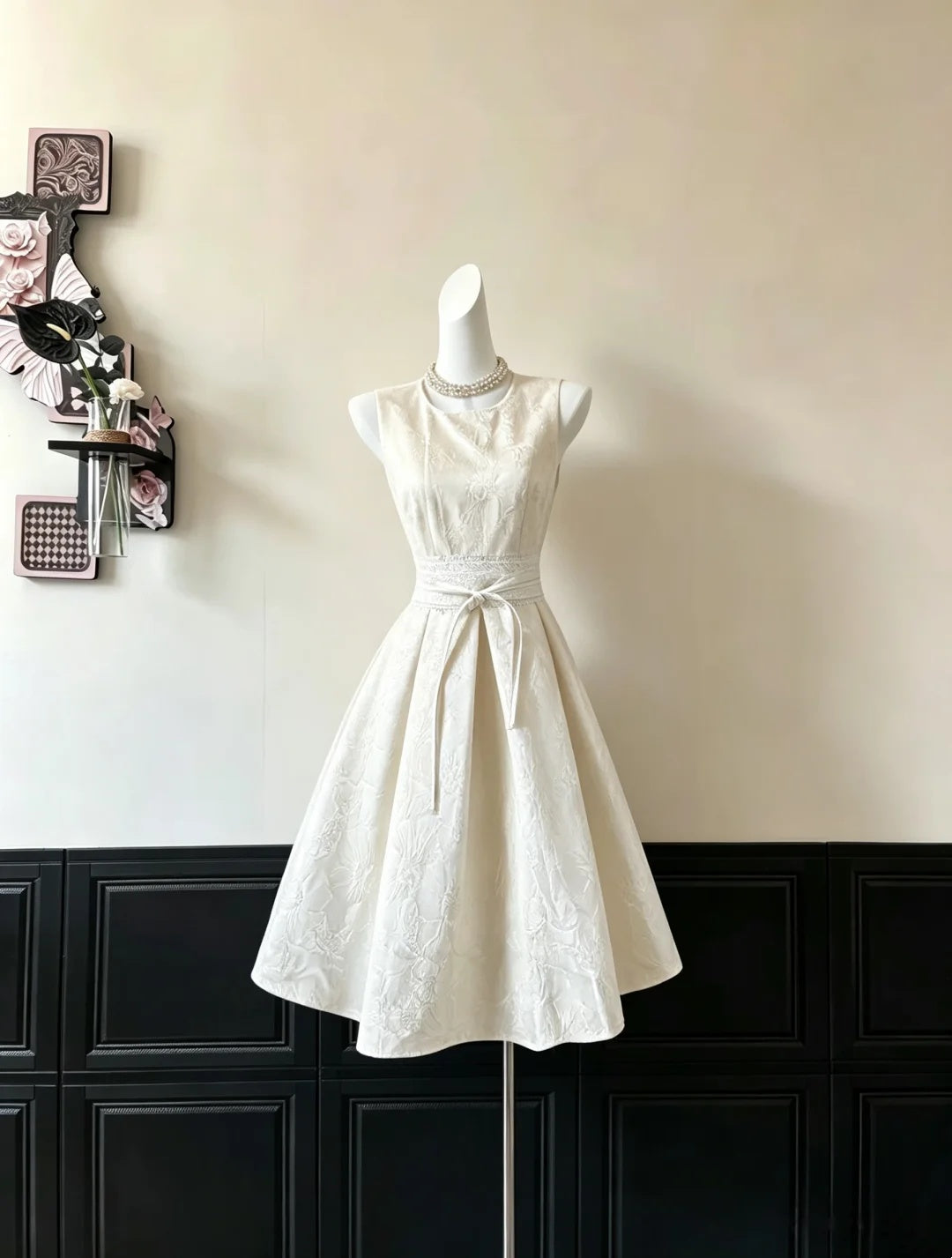 Elegant Ivory Sleeveless Round Neck Jacquard A-line Midi Homecoming Dress AS3125