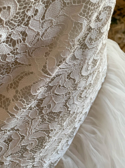 Romantic White Spaghetti Straps V-Neck Lace Ruffled Bodycon Short Homecoming Dress AS3169
