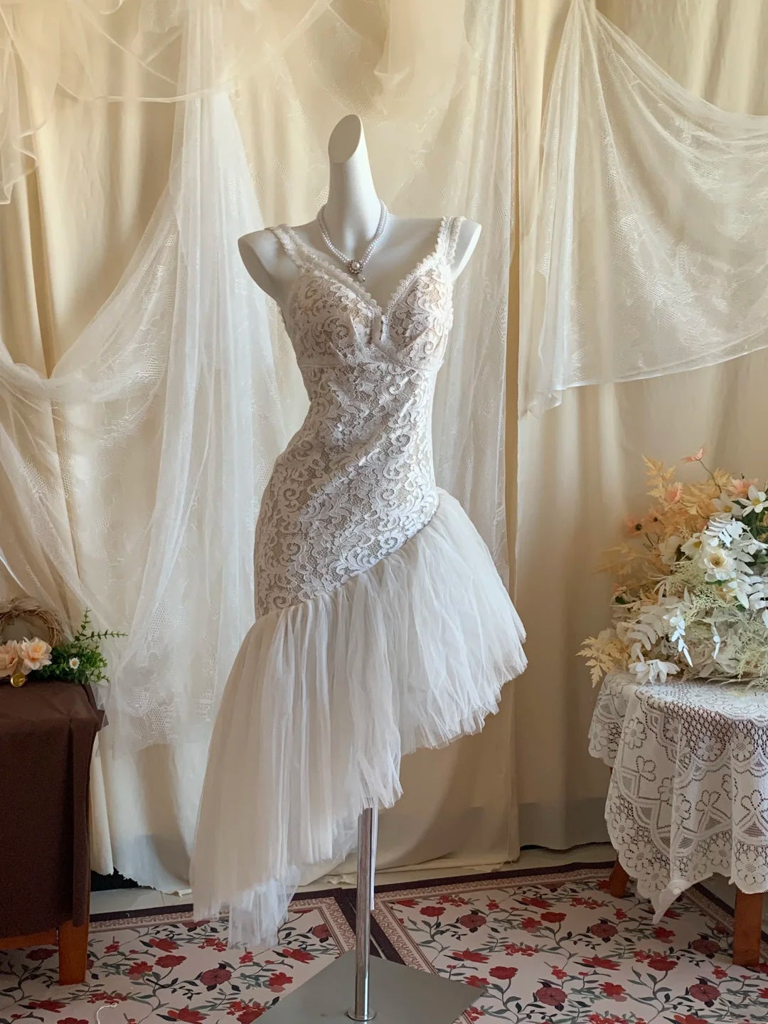 Romantic White Spaghetti Straps V-Neck Lace Ruffled Bodycon Short Homecoming Dress AS3169