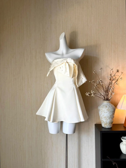 Chic Ivory Strapless Pearl Bow A-Line Satin Short Homecoming Dress AS3173