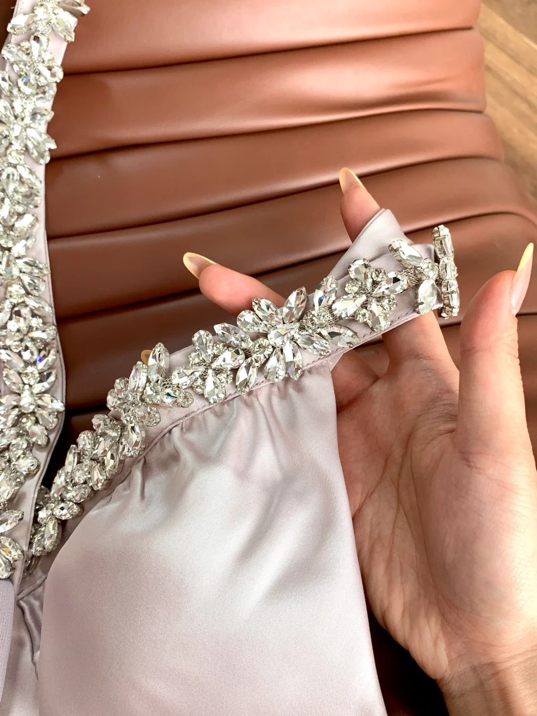 Luxury Pale Lavender V-Neck Rhinestone Straps Draped Bodycon Short Homecoming Dress AS3179