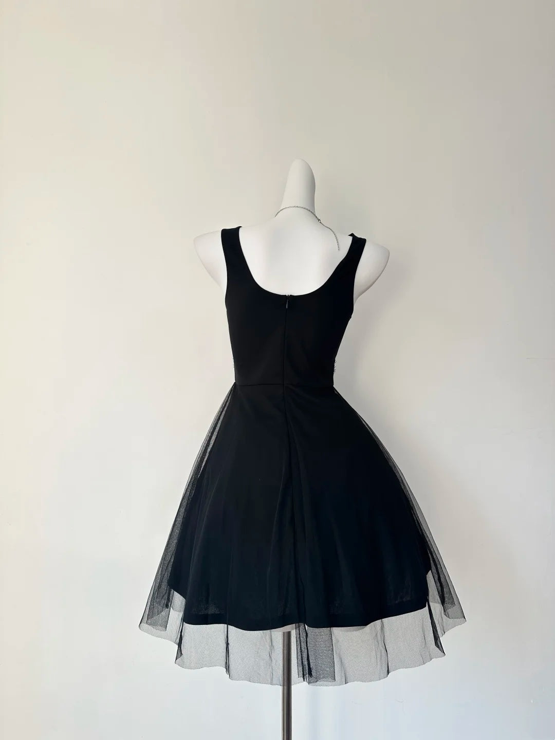 Glam Black Sleeveless V-Neck Pearl Beaded A-line Short Homecoming Dress AS3206