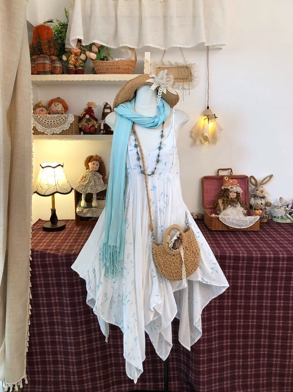 Fresh White Blue Floral Spaghetti Straps V-Neck A Line Short Homecoming Dress With Scarf AS3237