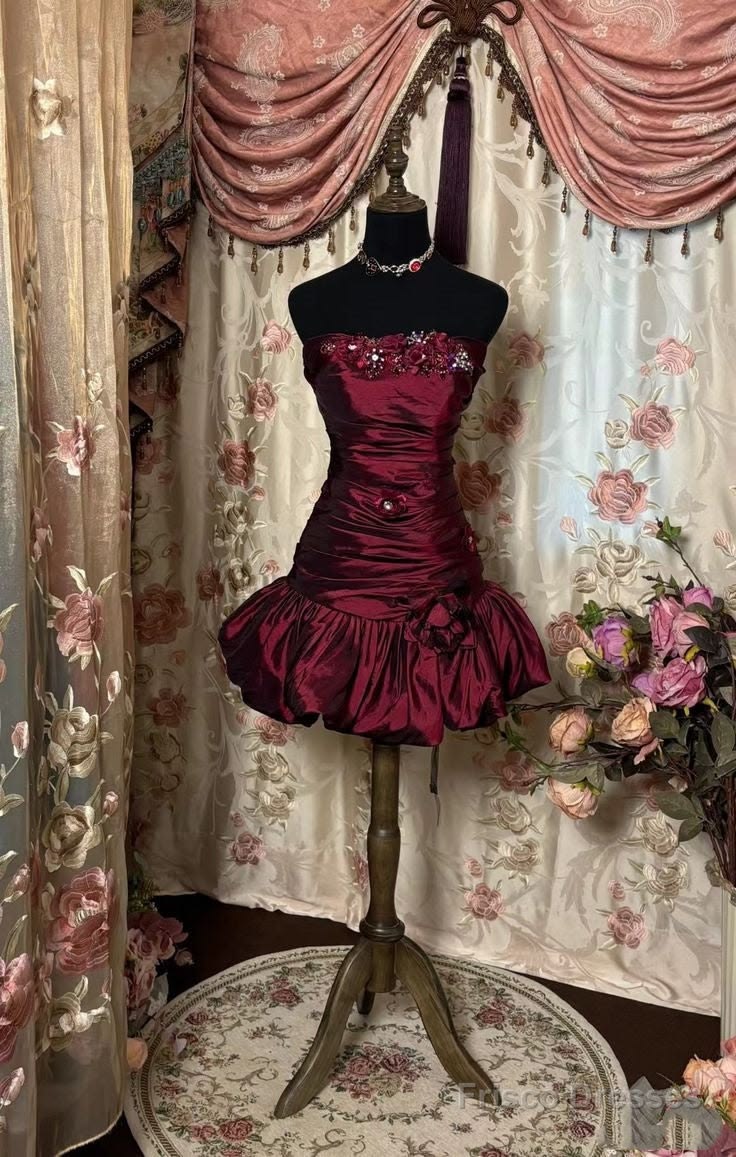 Vintage Burgundy Strapless Ruched 3D Floral Beaded Bubble Hem Bodycon Short Homecoming Dress AS3250