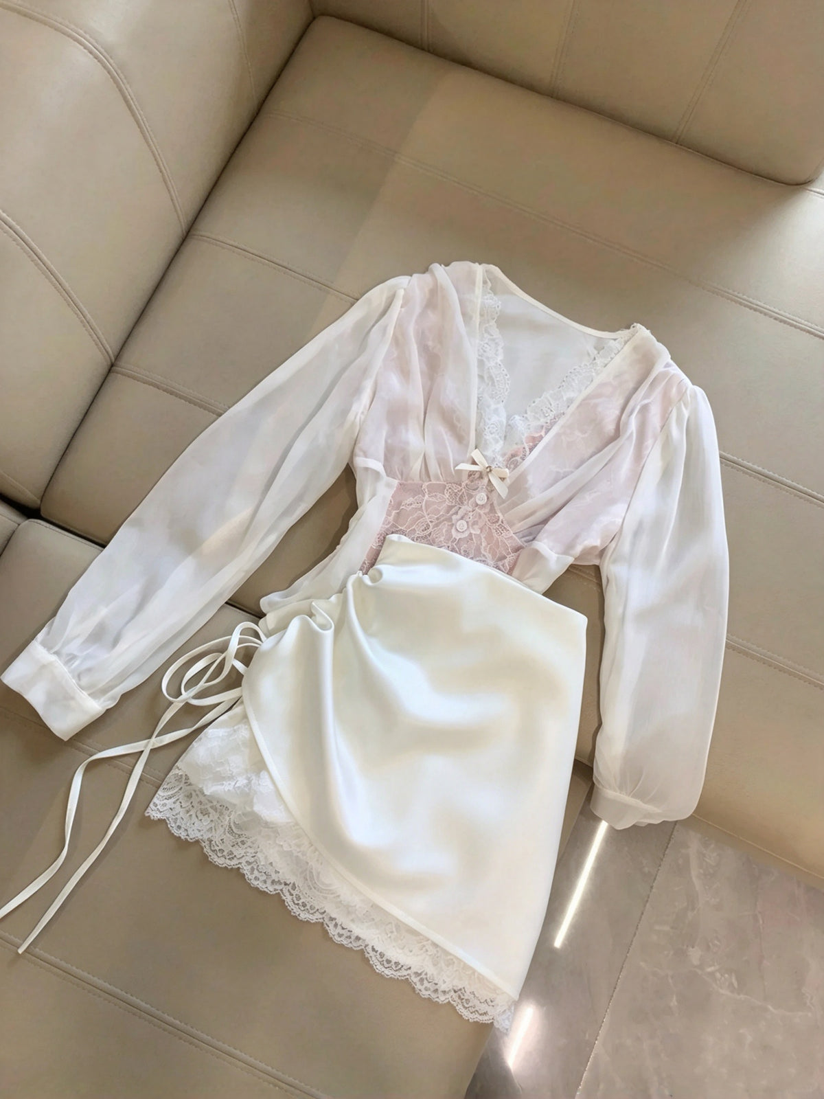 Romantic Pink White V-Neck Long Sleeve Lace Bow A Line Short Homecoming Dress Birthday Dress AS3262