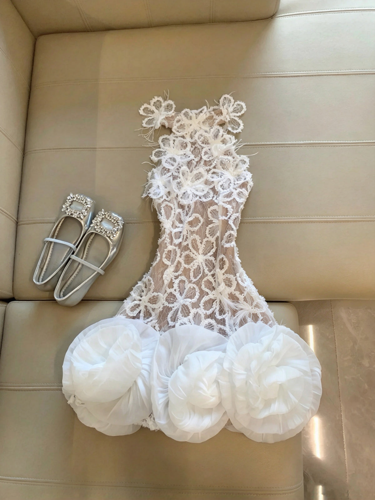 Chic White Halter Neck Floral Lace Sequin Ruffled Bodycon Short Homecoming Dress Birthday Dress AS3267