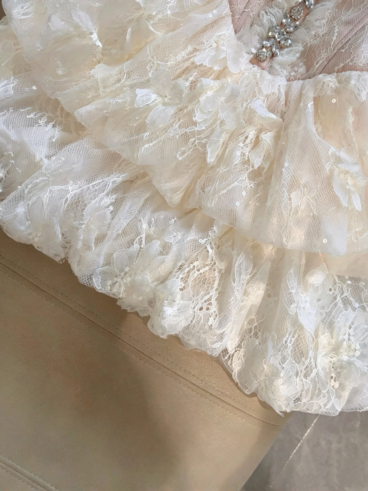 Romantic Pink Spaghetti Straps Sweetheart Rhinestone Lace A Line Short Homecoming Dress Birthday Dress AS3275