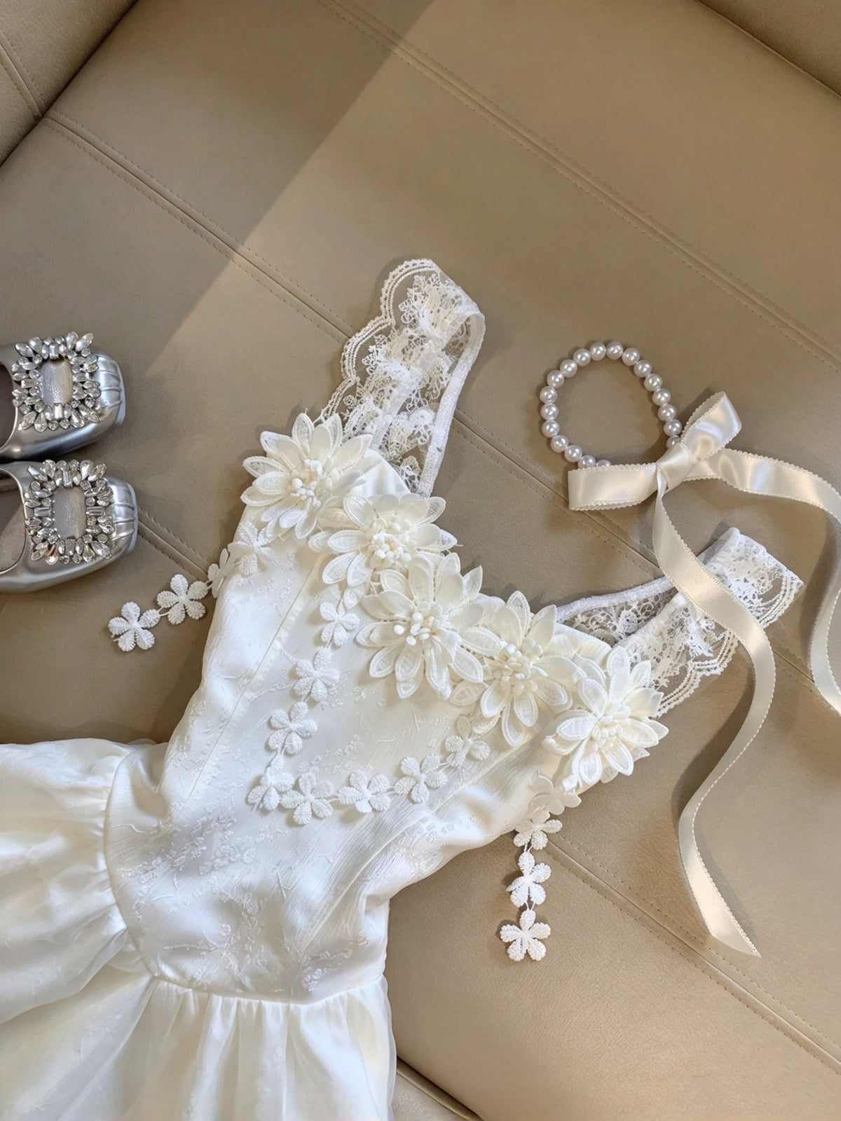 Delicate White Straps 3D Floral Appliques A-Line Short Homecoming Dress Birthday Dress AS3331